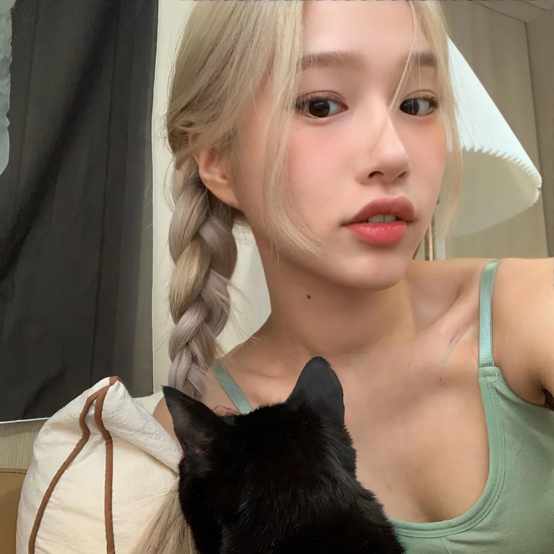 早餐时女歌迷快闪